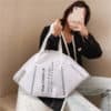 Handtasche zum Einkaufen, Shoppen - Design wie FFP2 Maske / Mundschutz mit M